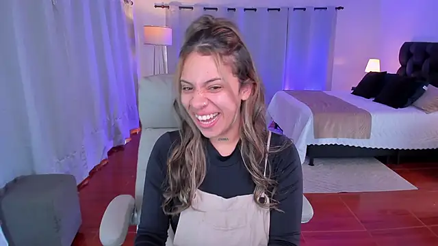 Zara Wolf  online show from February 12, 2026, 2:01 pm