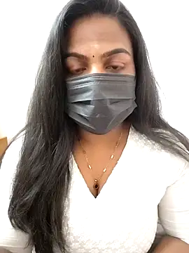 Snapshot of Tamil_Shara chatting on December 15, 2025, 4:11 pm Tamil Shara online show from December 15, 2025, 4:11 pm