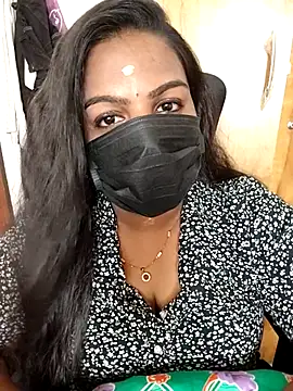 Snapshot of Tamil_Shara chatting on July 6, 2026, 5:15 am Tamil Shara online show from July 6, 2026, 5:15 am