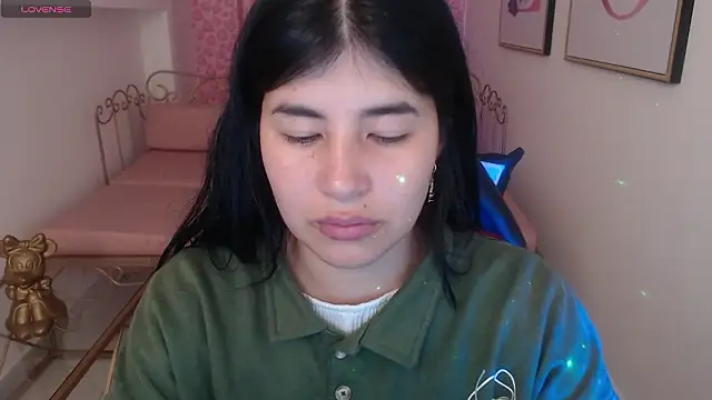 Nina harpper  online show from February 3, 2026, 1:05 pm