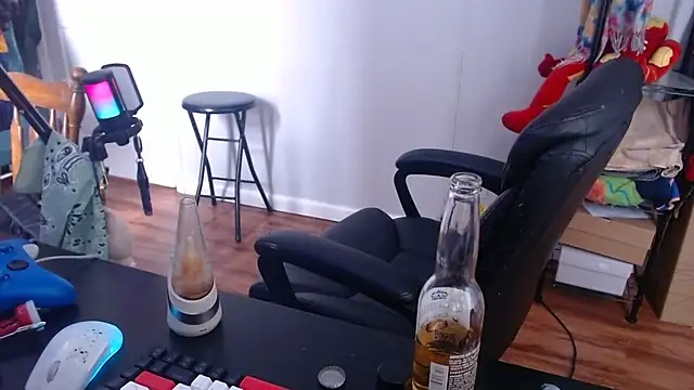 Snapshot of Longdforya chatting on February 24, 2026, 8:51 pm Longdforya online show from February 24, 2026, 8:51 pm