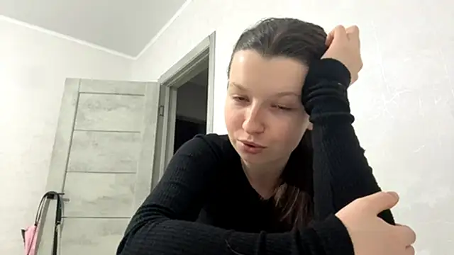 EllieBerrie online show from December 5, 2025, 8:16 pm