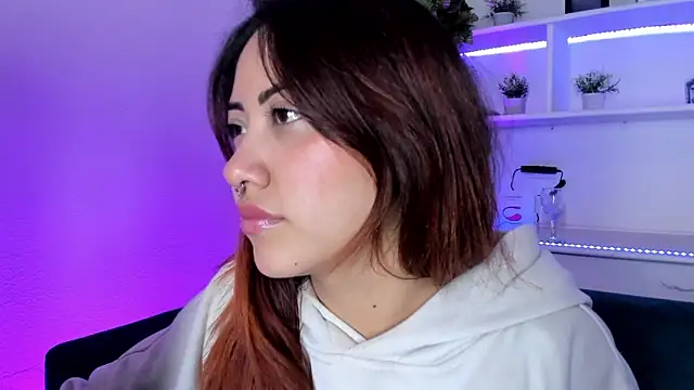 Snapshot of Saelivrae chatting on February 23, 2026, 7:11 pm Saelivrae online show from February 23, 2026, 7:11 pm