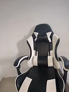 KasumiSophia online show from March 5, 2026, 12:23 pm