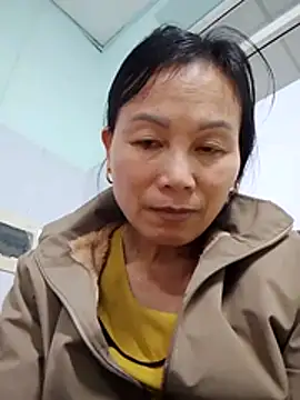 Lili-123k online show from February 4, 2026, 8:20 am