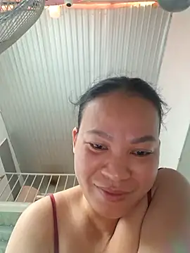 felicity chloe online show from April 9, 2026, 8:42 am