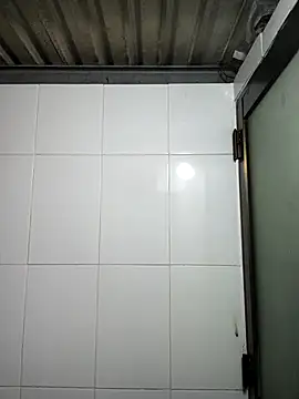 felicity chloe online show from April 18, 2026, 8:29 am