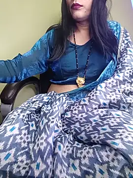 Lovely Ladyboy star online show from February 26, 2026, 4:50 pm