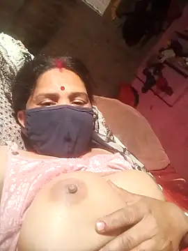 Your-shreya143 online show from January 31, 2026, 7:56 pm