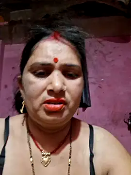 Your-shreya143 online show from May 11, 2026, 6:38 pm