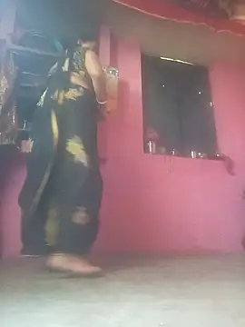 Your-shreya143 online show from June 9, 2026, 4:46 am