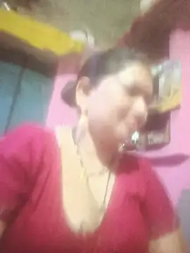 Your-shreya143 online show from July 17, 2026, 8:57 pm