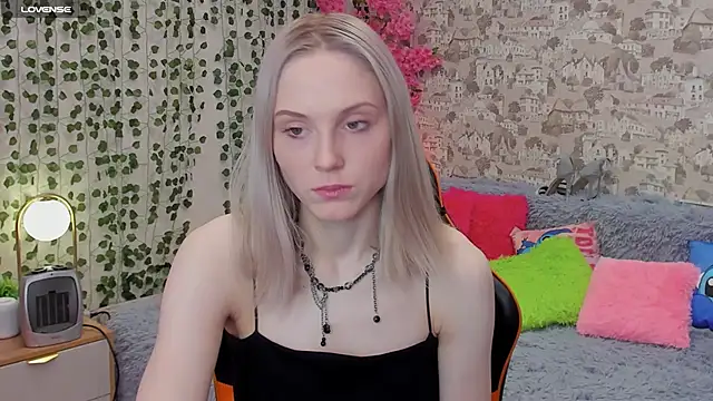 Gina Gina love online show from May 27, 2026, 1:24 am