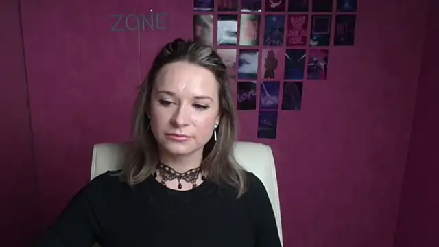 Melodie Aster online show from March 4, 2026, 6:19 am