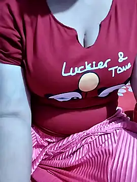 hottyrose69 online show from March 31, 2026, 3:34 pm