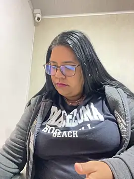 Carameloswing1 online show from April 14, 2026, 12:00 pm