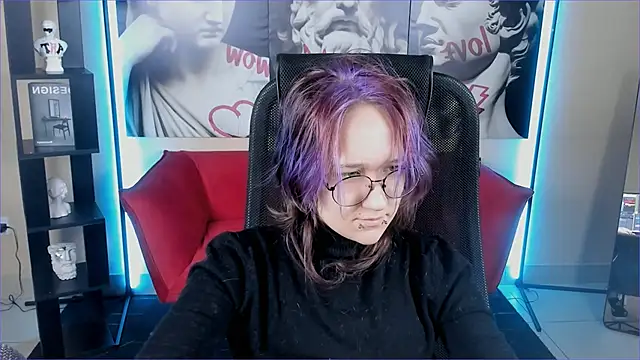 Sylvia Reed online show from December 21, 2025, 10:11 am