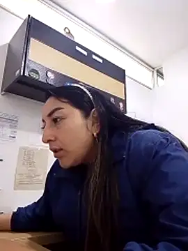 Valeria montana  online show from January 15, 2026, 12:32 pm