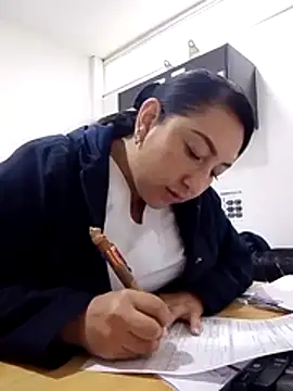 Valeria montana  online show from March 16, 2026, 12:53 pm