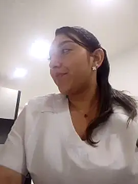 Snapshot of Valeria_montana_ chatting on June 3, 2026, 6:46 pm Valeria montana online show from June 3, 2026, 6:46 pm
