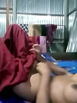 naughtygirl96 online show from April 26, 2026, 3:04 am