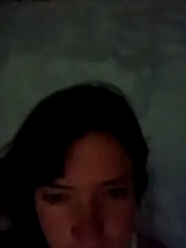 Bebitagrr online show from December 3, 2025, 2:52 am