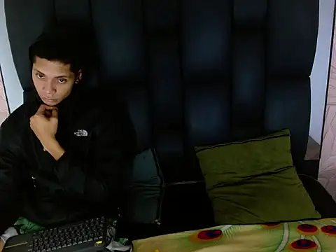 Axel Marcu online show from December 14, 2025, 2:28 am