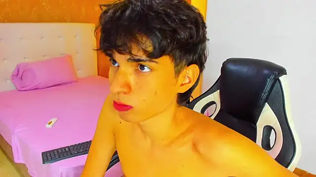 CONNOR STONNE  online show from February 18, 2026, 9:22 pm