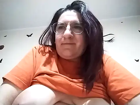 Snapshot of Dana92va chatting on February 22, 2026, 12:45 am Dana92va online show from February 22, 2026, 12:45 am