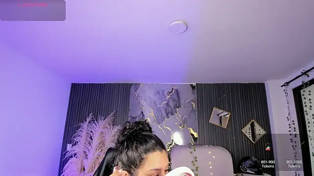 melodysnow  online show from January 13, 2026, 9:31 pm