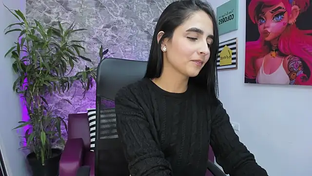 mialiore online show from January 5, 2026, 5:27 pm