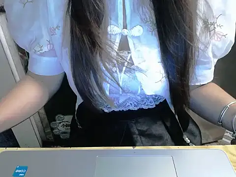 Snapshot of maian_love chatting on May 26, 2026, 7:43 pm maian love online show from May 26, 2026, 7:43 pm