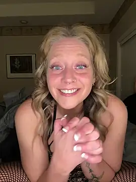 Snapshot of MissyLovelace chatting on May 8, 2026, 11:15 am MissyLovelace online show from May 8, 2026, 11:15 am
