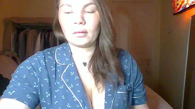 GEMMARMALADE online show from February 2, 2026, 6:34 am