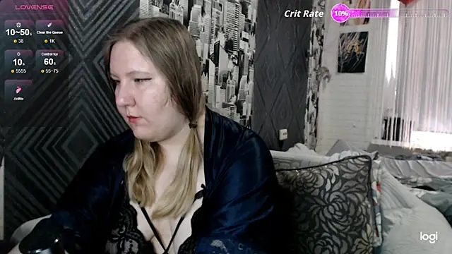 Snapshot of SecretGodnes chatting on April 2, 2026, 10:24 am SecretGodnes online show from April 2, 2026, 10:24 am