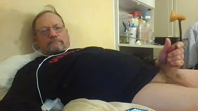 Snapshot of Wanky357 chatting on May 21, 2026, 10:06 pm Wanky357 online show from May 21, 2026, 10:06 pm