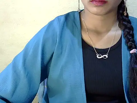 Snapshot of Shab_M chatting on July 6, 2026, 7:16 am Shab M online show from July 6, 2026, 7:16 am