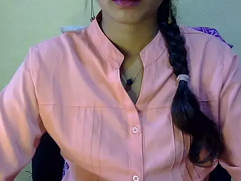 Snapshot of Shab_M chatting on July 9, 2026, 6:50 am Shab M online show from July 9, 2026, 6:50 am