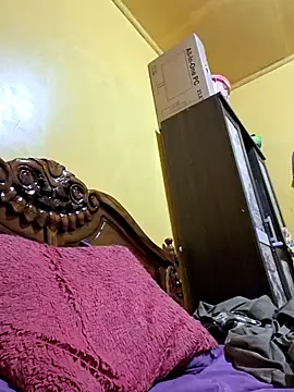 Snapshot of Bangor779 chatting on December 3, 2025, 5:33 pm Bangor779 online show from December 3, 2025, 5:33 pm