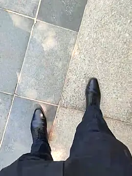 boyfromMum bai online show from April 20, 2026, 9:45 am