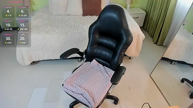 Celeste Rous   online show from March 14, 2026, 12:32 pm