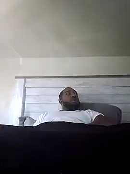 iLOVETRAY96 online show from February 26, 2026, 7:24 pm