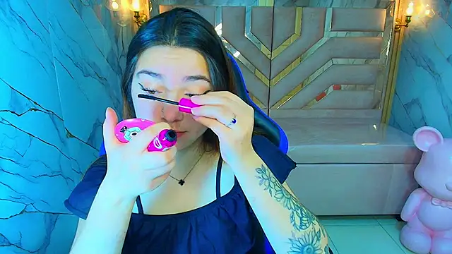 Snapshot of emily__r_ chatting on January 7, 2026, 12:51 pm emily r online show from January 7, 2026, 12:51 pm