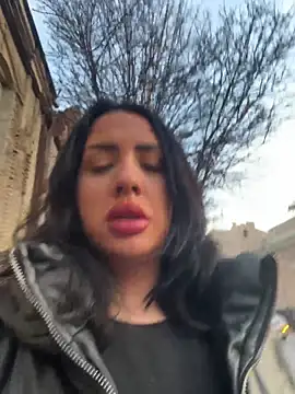 tesaa1212 online show from January 8, 2026, 1:35 pm