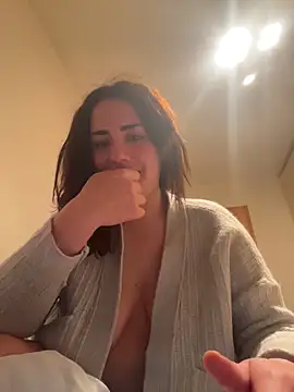 tesaa1212 online show from April 14, 2026, 8:15 pm