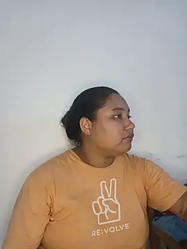 Snapshot of VaneandRossy chatting on May 30, 2026, 10:40 pm VaneandRossy online show from May 30, 2026, 10:40 pm
