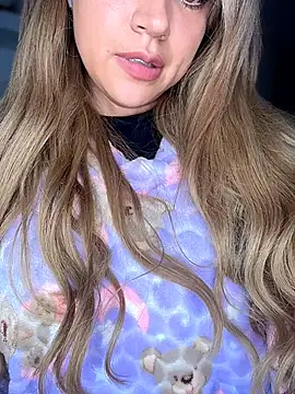 Aria Byers online show from March 4, 2026, 2:06 am