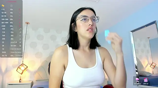 Snapshot of VENUSGREYS1 chatting on February 20, 2026, 12:16 pm VENUSGREYS1 online show from February 20, 2026, 12:16 pm