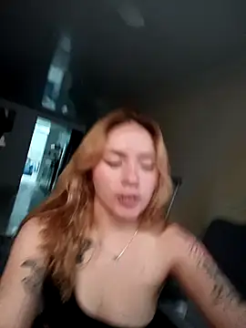 Dollvexia  online show from December 4, 2025, 9:45 pm