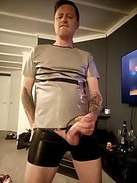 jefflatex45 online show from April 19, 2026, 1:16 am